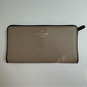 Kate Spade Cobble Hill Stacy Taupe Pebbled Leather Slim Bifold Wallet